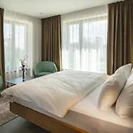 Bronzo Hotel 4*